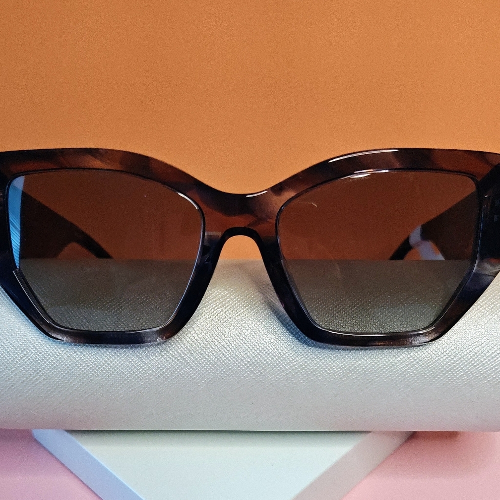 Tory Burch Black Tortoise Shell Color Sunglasses - Picture 2 of 8